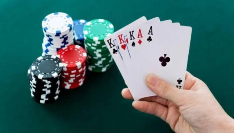 Kinh nghiệm chơi Full House Poker hiệu quả