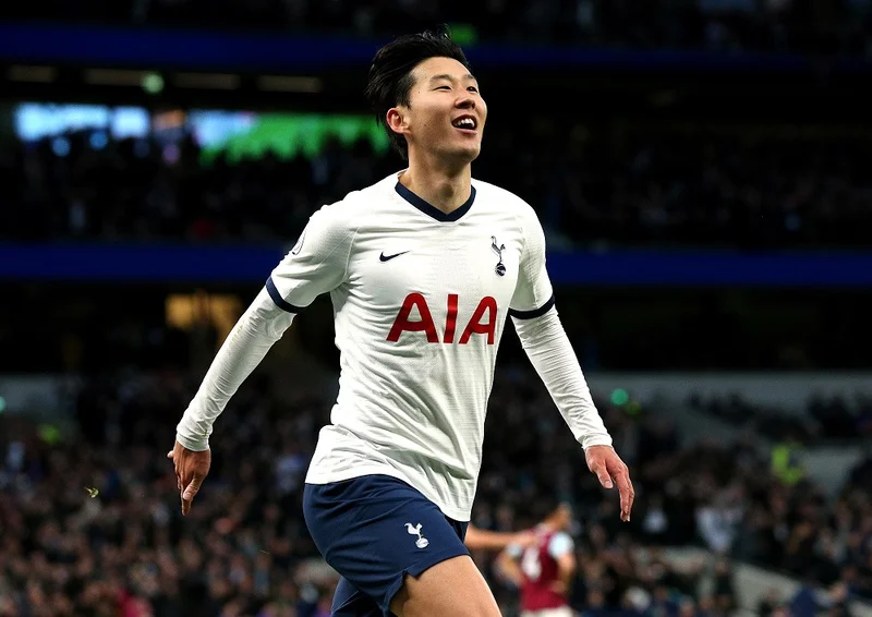 Son Heung-min với vẻ đẹp thân thiện và tài năng nổi bật trên sân cỏ.